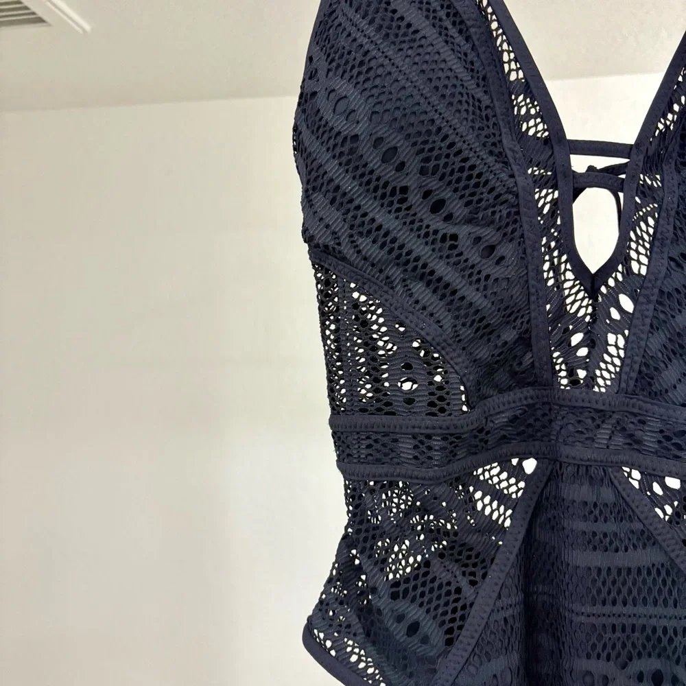 NWT! BECCA BY REBECCA VIRTUE, Crochet One-Piece Swimsuit in black. - Picture 4 of 10